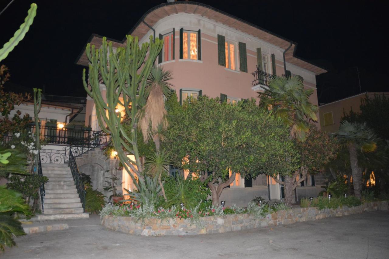 Hotel La Scogliera Bordighera Eksteriør billede