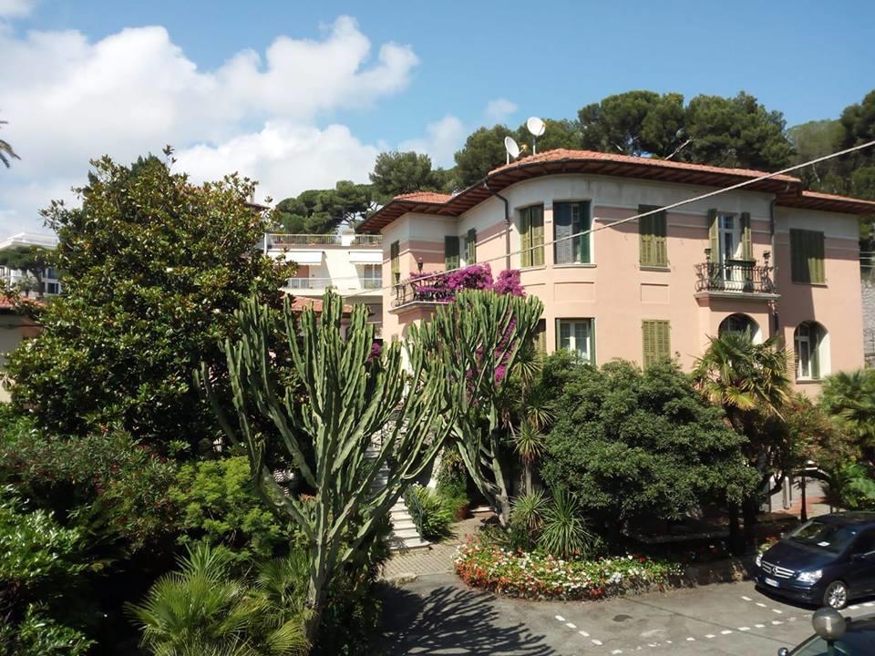 Hotel La Scogliera Bordighera Eksteriør billede