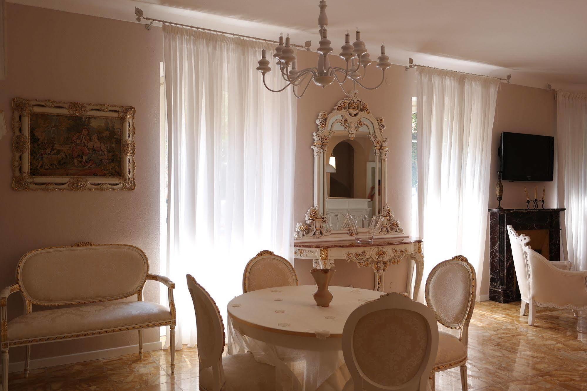 Hotel La Scogliera Bordighera Eksteriør billede